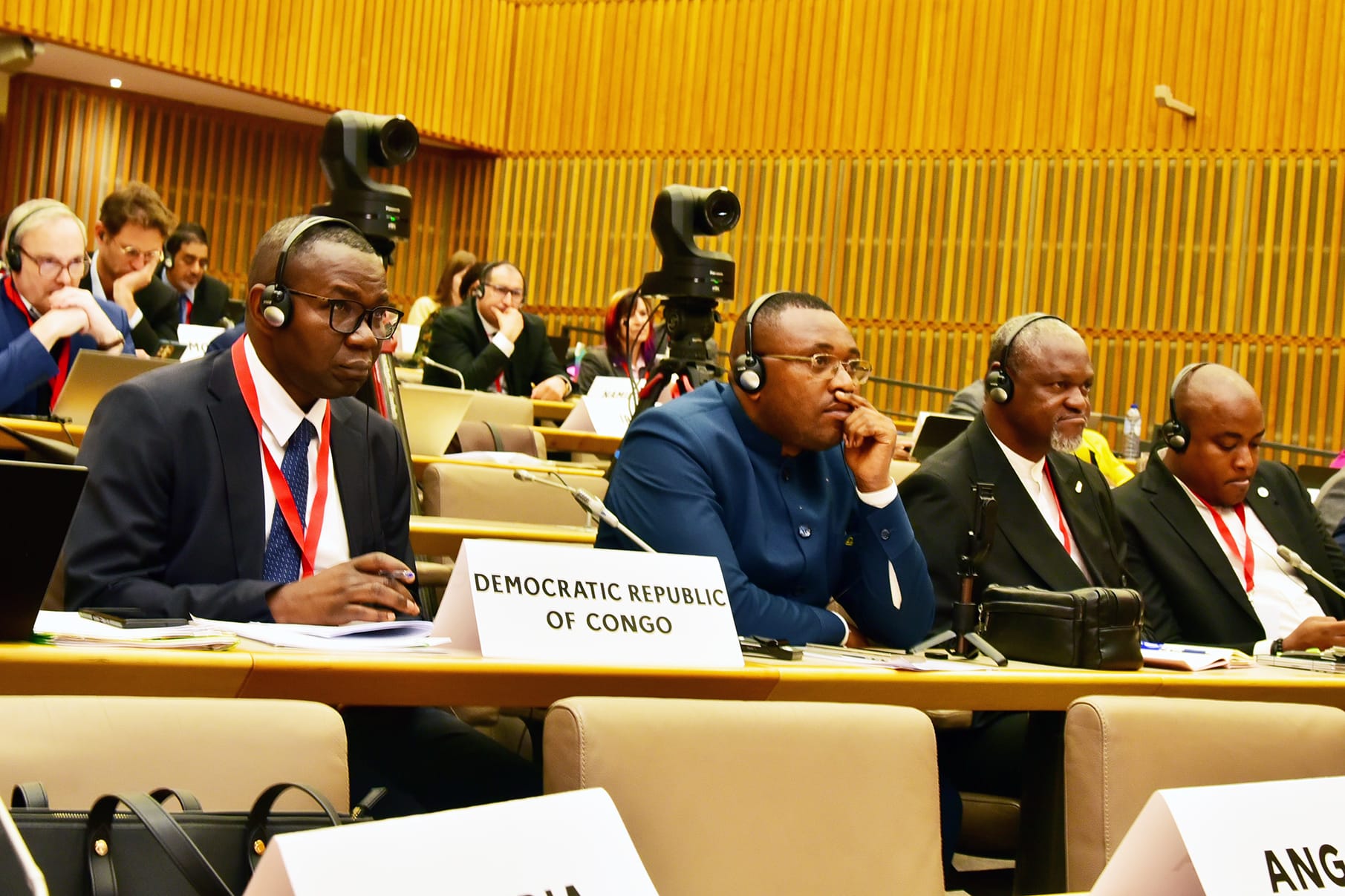 Commerce international : la RDC dépose sa candidature pour abriter le ...